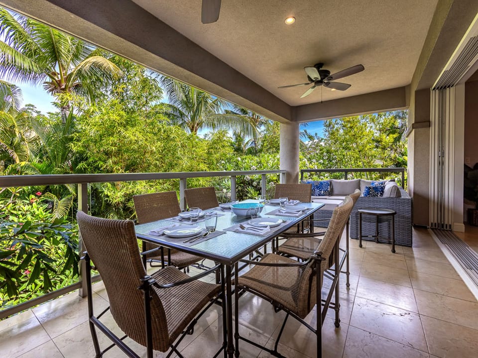 Private lanai perfect for al fresco dining