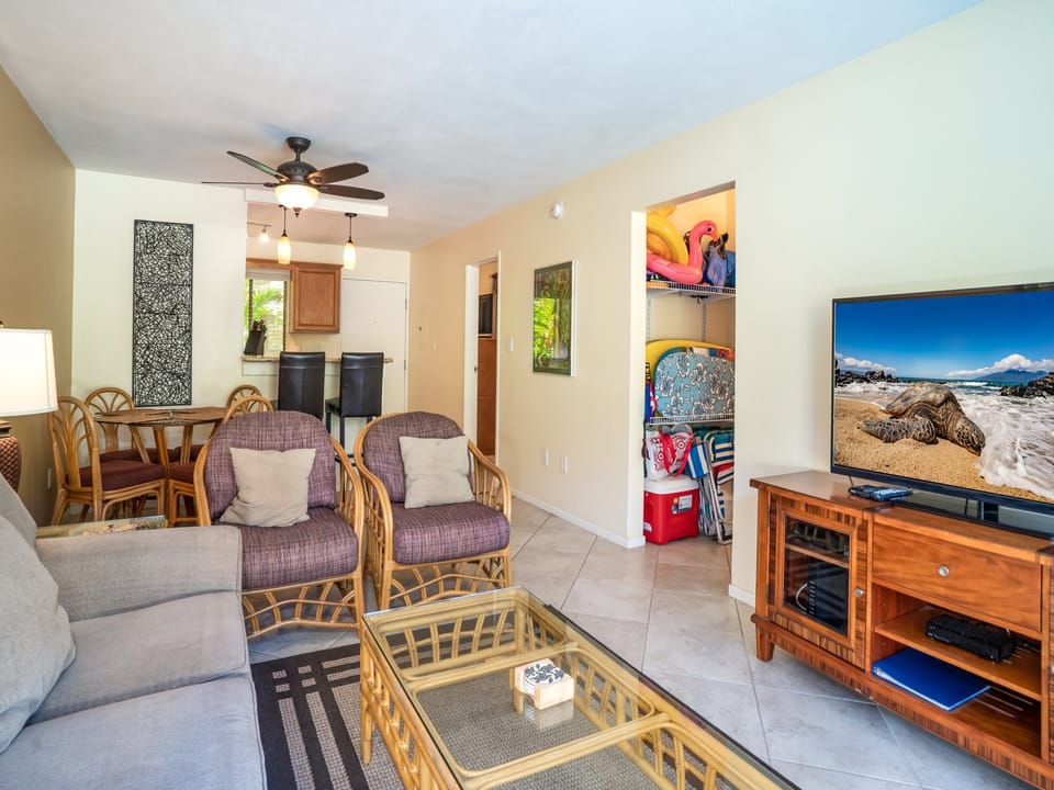 Well appointed living room