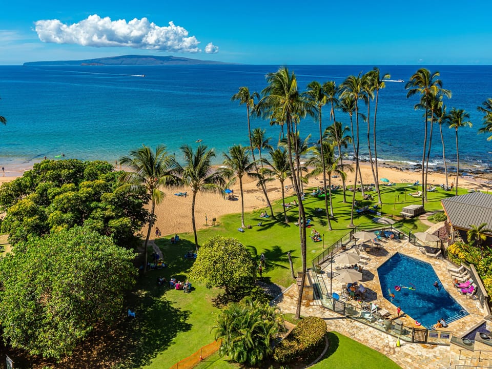 Beautiful ocean and pool view