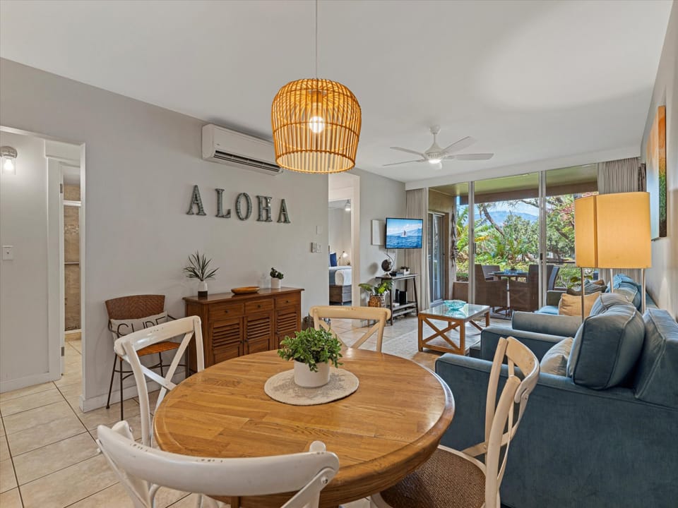 Dining seating for four