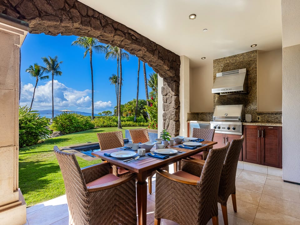 Extremely spacious outdoor grilling area great for entertaining