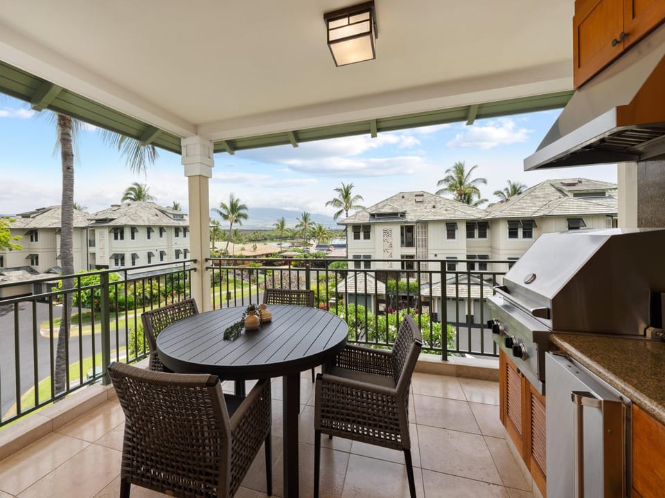 Picture yourself grilling out while soaking in mountain and resort views from your private balcony. This outdoor kitchen makes dining al fresco effortless and enjoyable.
