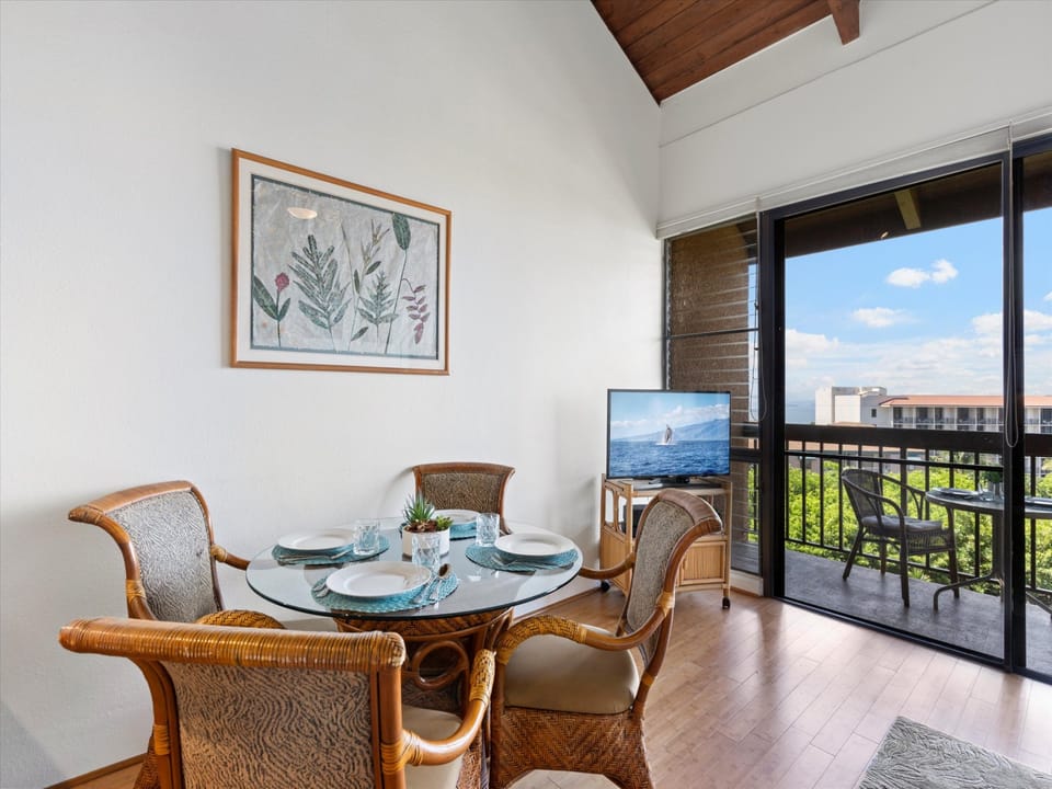 Seating for four at the dining table