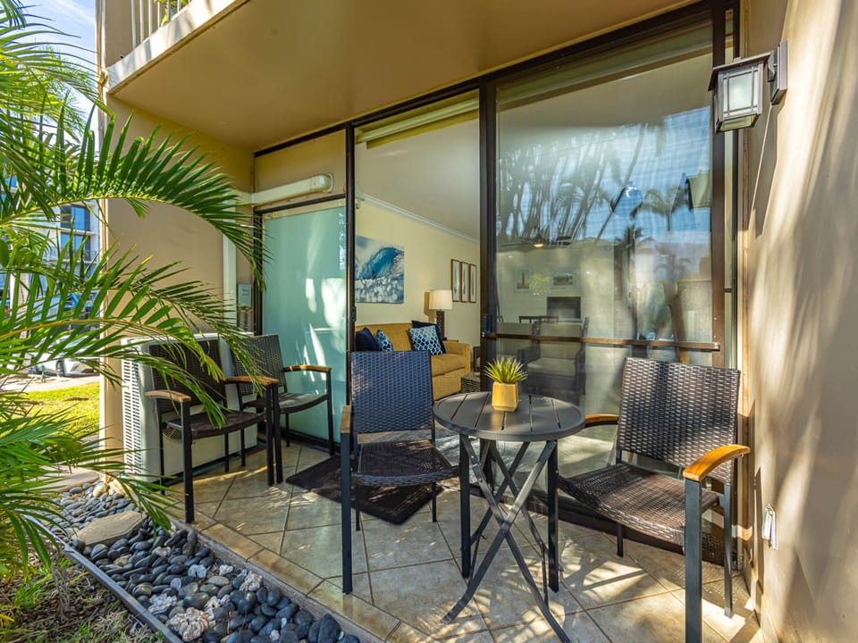 Enjoy morning coffee and meals on the lanai.