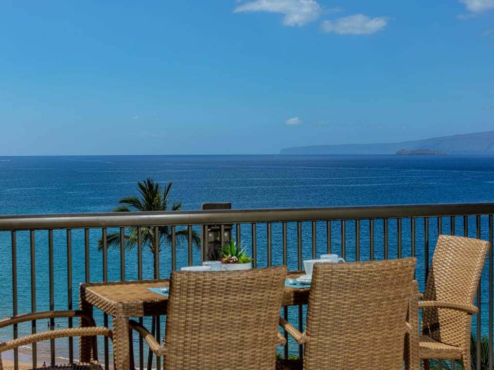 Beautiful mountain view from the lanai