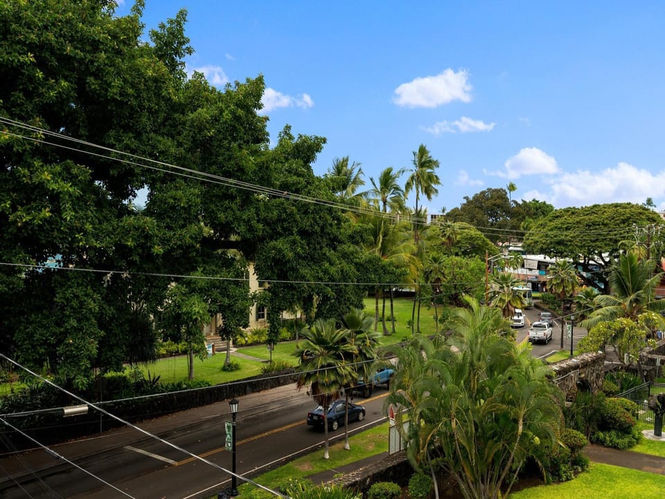 View from sunset deck on Alii drive