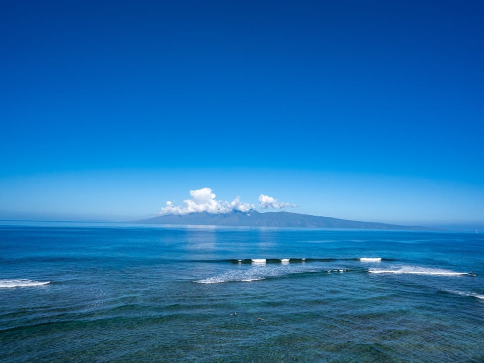 Views of neighbor islands from your private patio