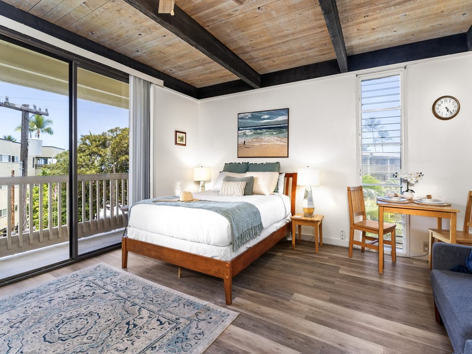 Relax on the queen bed