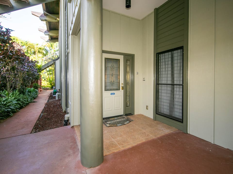 Front door with Ring and Keyless Entry
