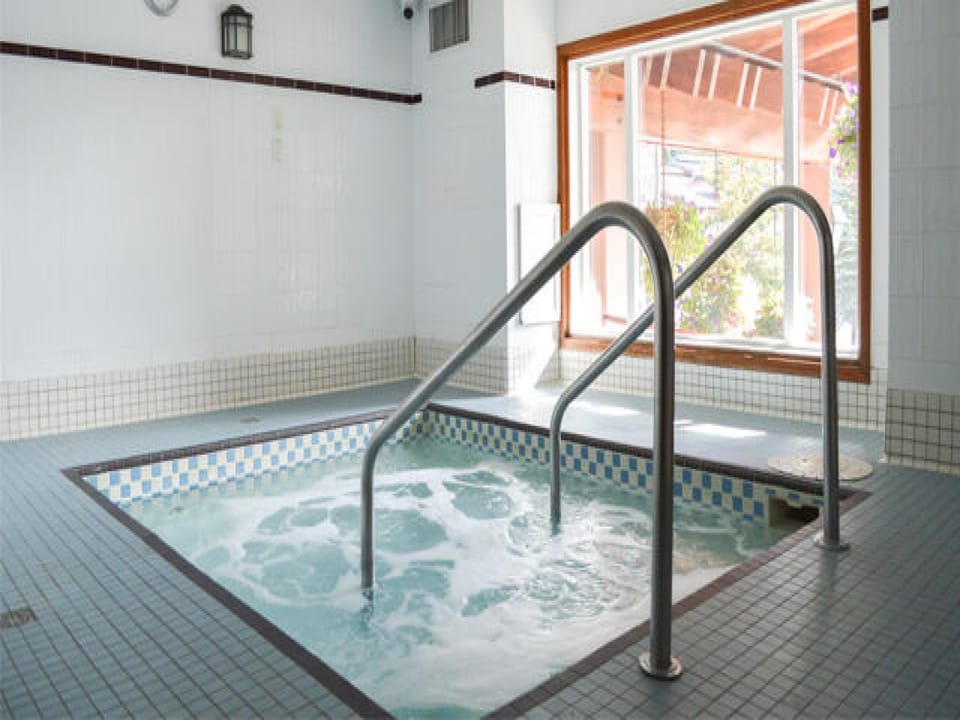 Tub