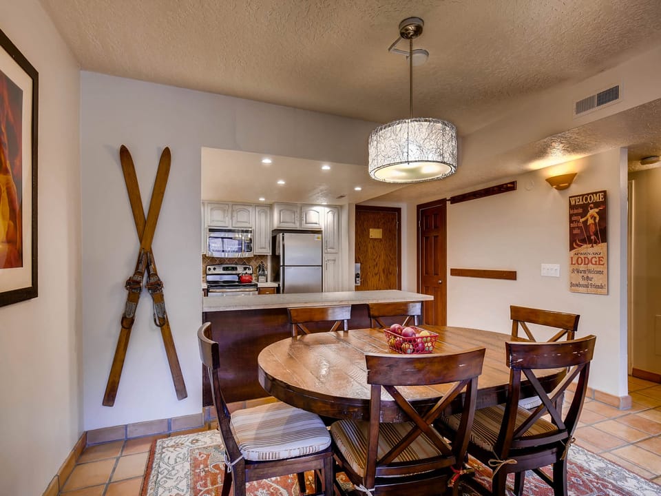 Handsome dining table seating 6 - Park City Lodging-Park Station 140-Dining Room
