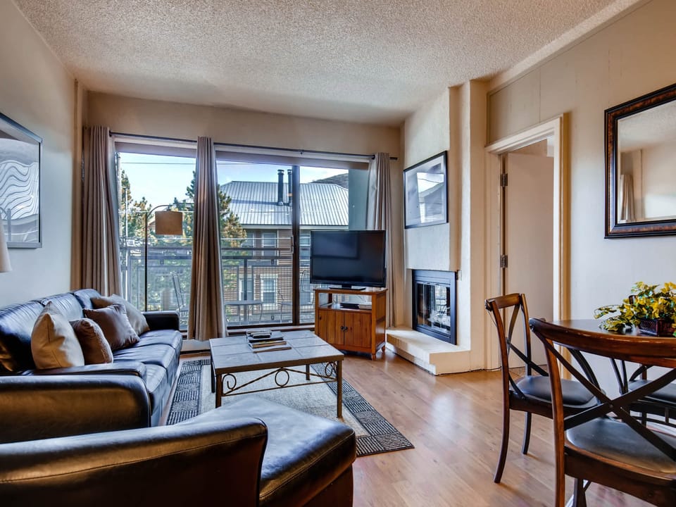 Generous light, large screen TV - Park City Lodging-115 Edelweiss