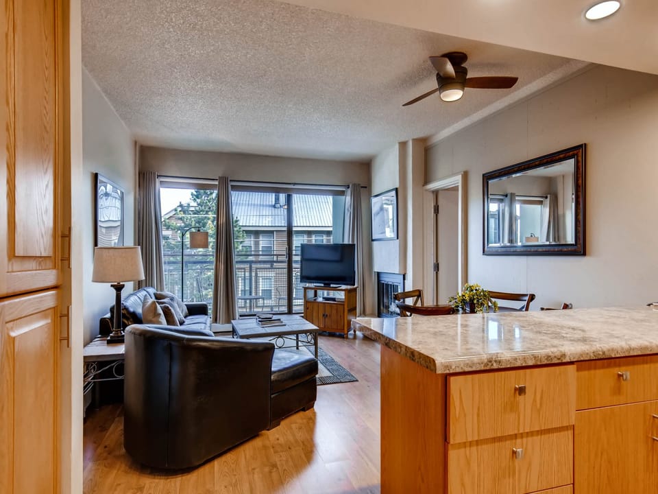 Warm and spacious - Park City Lodging-115 Edelweiss