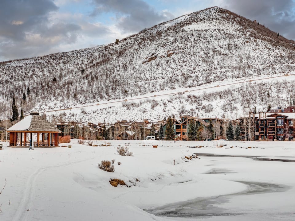 Park City Lodging offers the premier Lakeside 1629 vacation rental in lower Deer Valley, Utah.