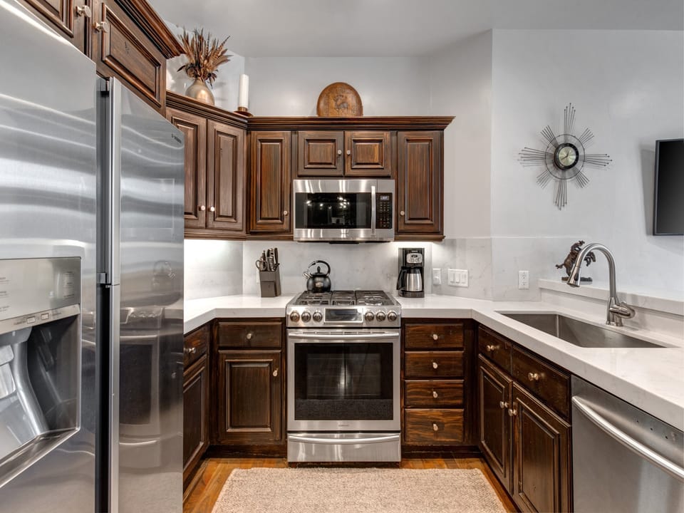 75 Main Street #102_New_15