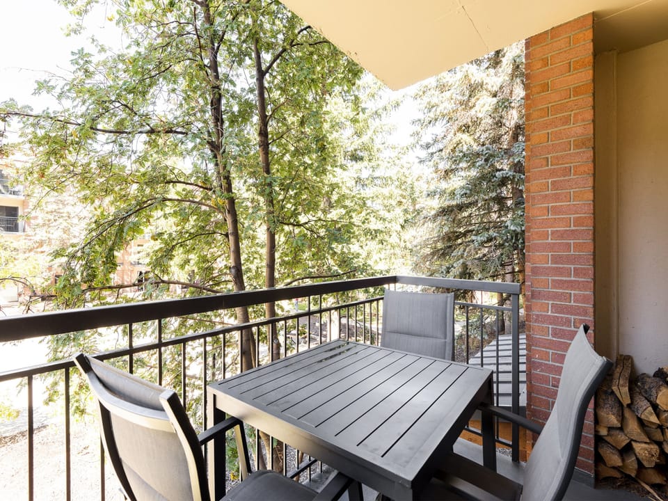 Courtyard views