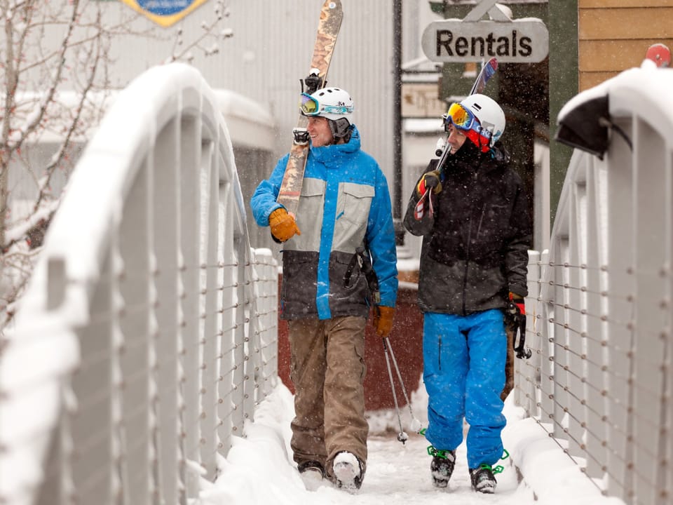 Stay at Silver Cliff Village 103 vacation rental and walk to the chairlifts at Park City Mountain Resort.