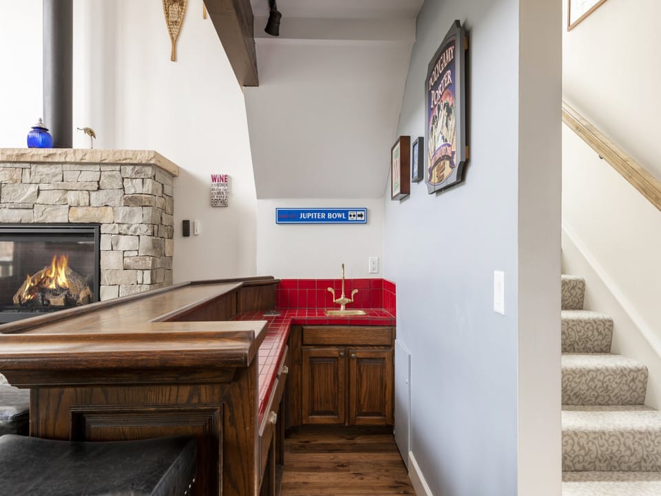 Wet bar with mini fridge
