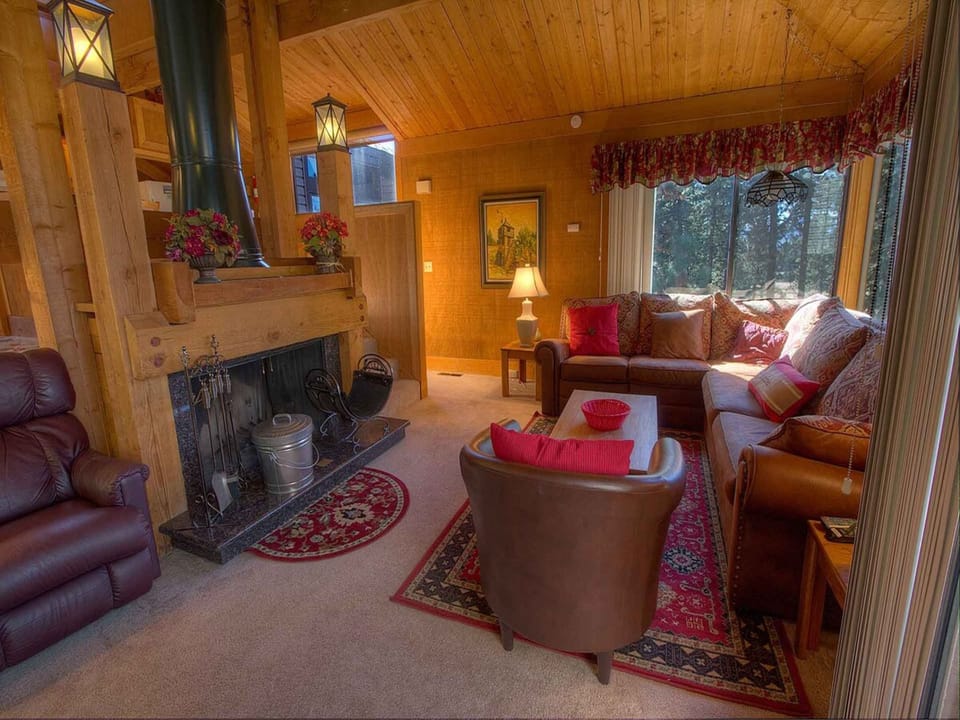 Professionally managed by Lake Tahoe Accommodations.