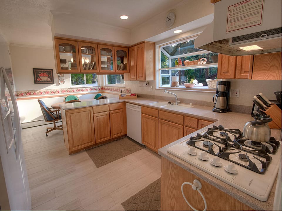 Professionally managed by Lake Tahoe Accommodations