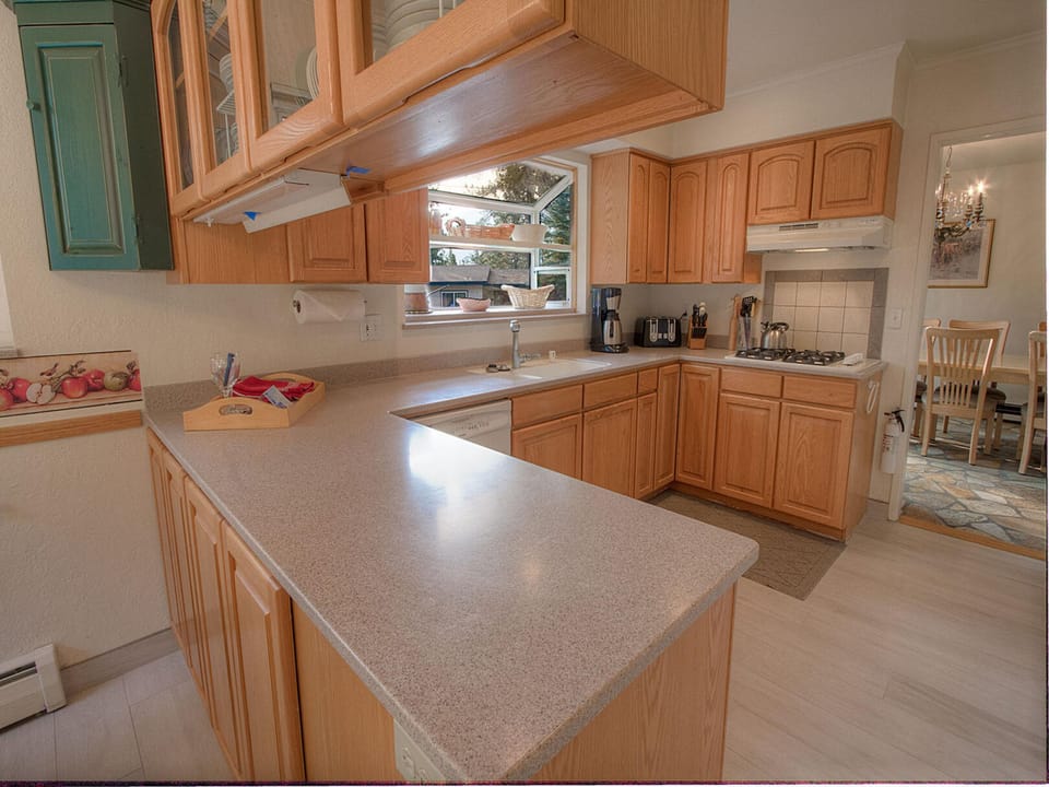 Professionally managed by Lake Tahoe Accommodations