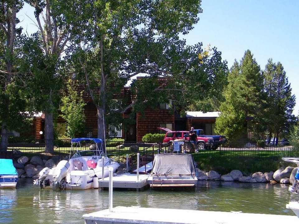 Professionally managed by Lake Tahoe Accommodations