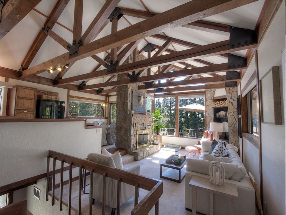 Professionally managed by Lake Tahoe Accommodations.