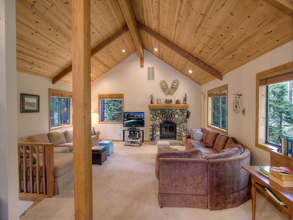 Professionally managed by Lake Tahoe Accommodations