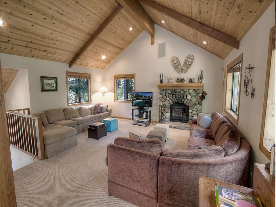 Professionally managed by Lake Tahoe Accommodations