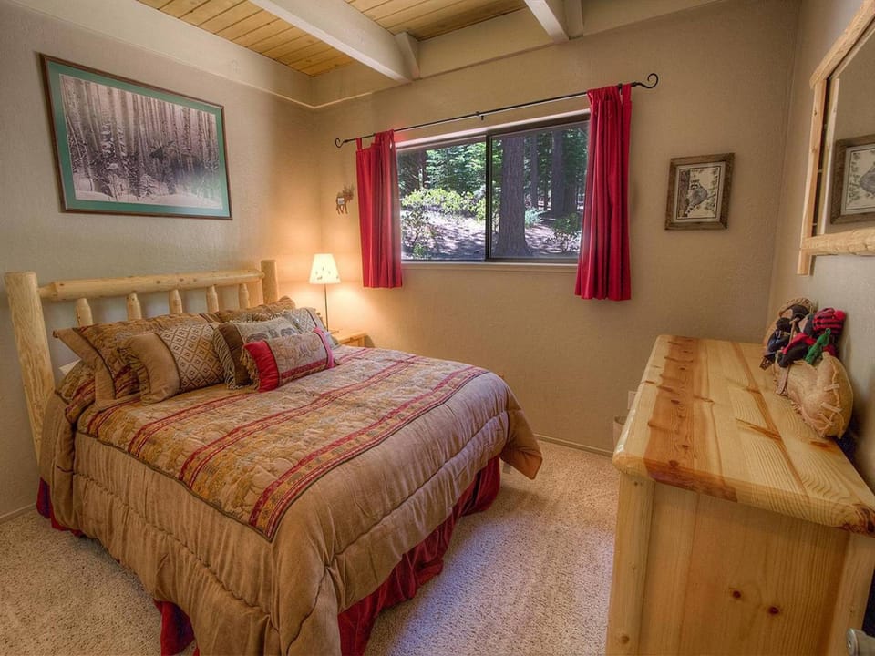 Professionally managed by Lake Tahoe Accommodations