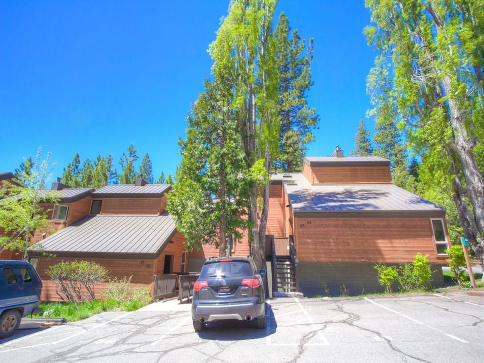 Professionally managed by Lake Tahoe Accommodations