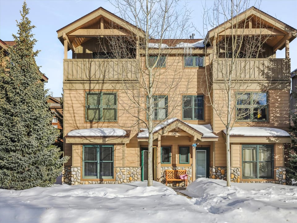 Exterior - Moose Xing - Frisco Vacation Rental