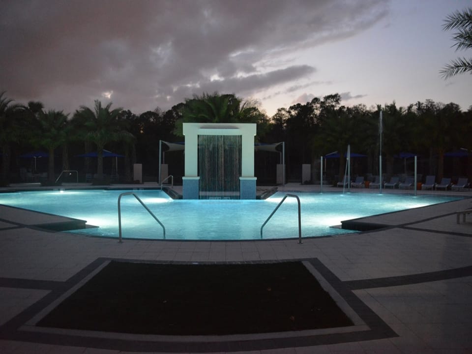 Sonoma POOL.JPG