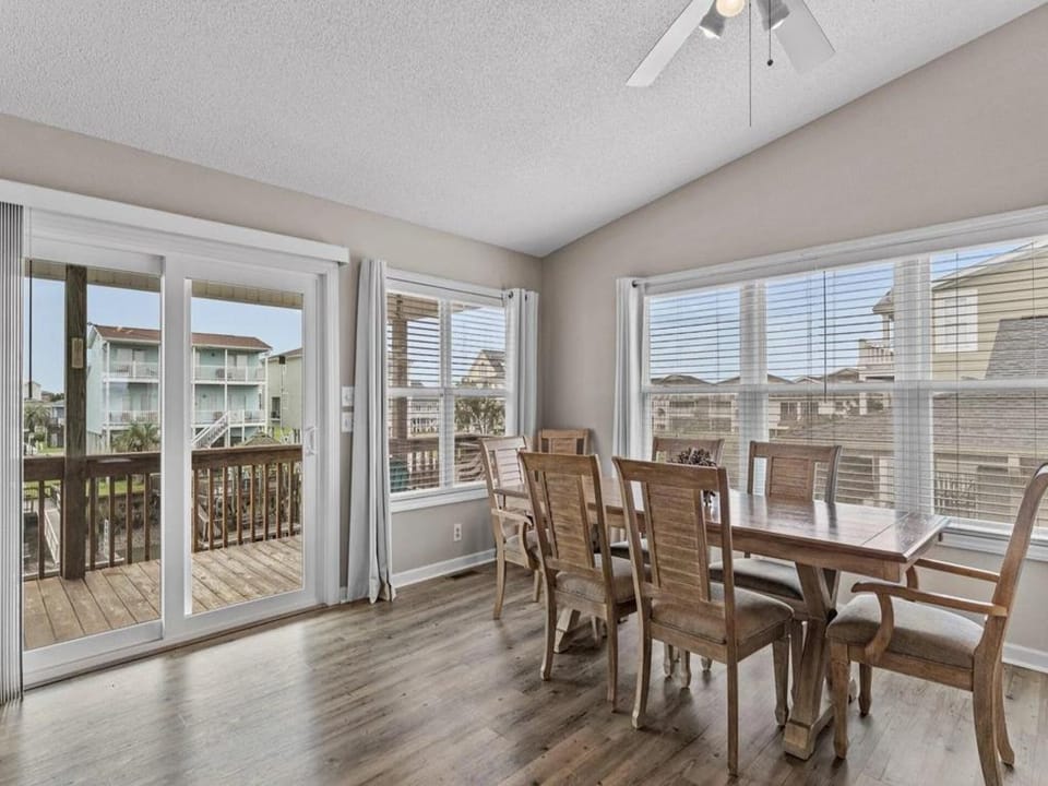 Lower Level Dining Area