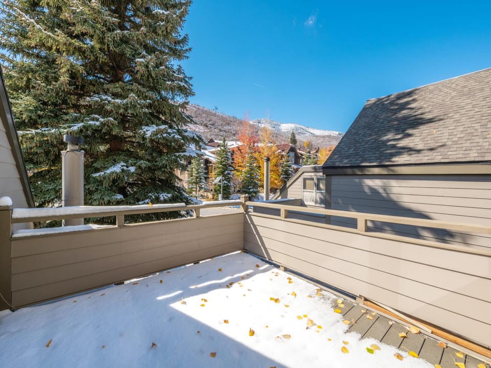 1700 Three Kings Dr Unit 189-large-009-004-Exterior717-1500x1000-72dpi