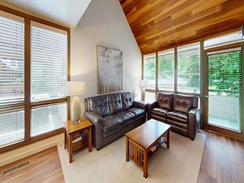 Park City Resort Lodging-Pay Day 189