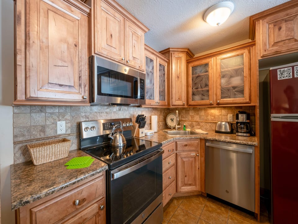 Park Avenue Condominiums 211 - Park City Utah - CooperWynn Property Management