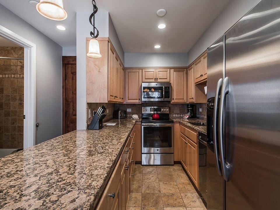 ParkCityResortLodging-ResortPlaza5025
