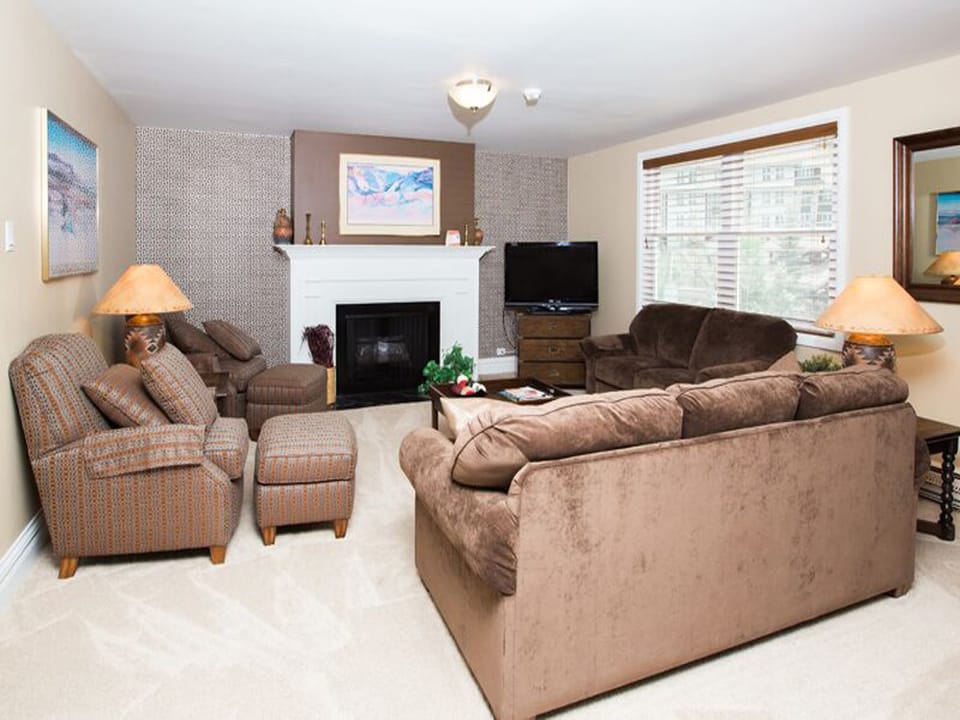 ParkCityResortLodging-ResortPlaza5040