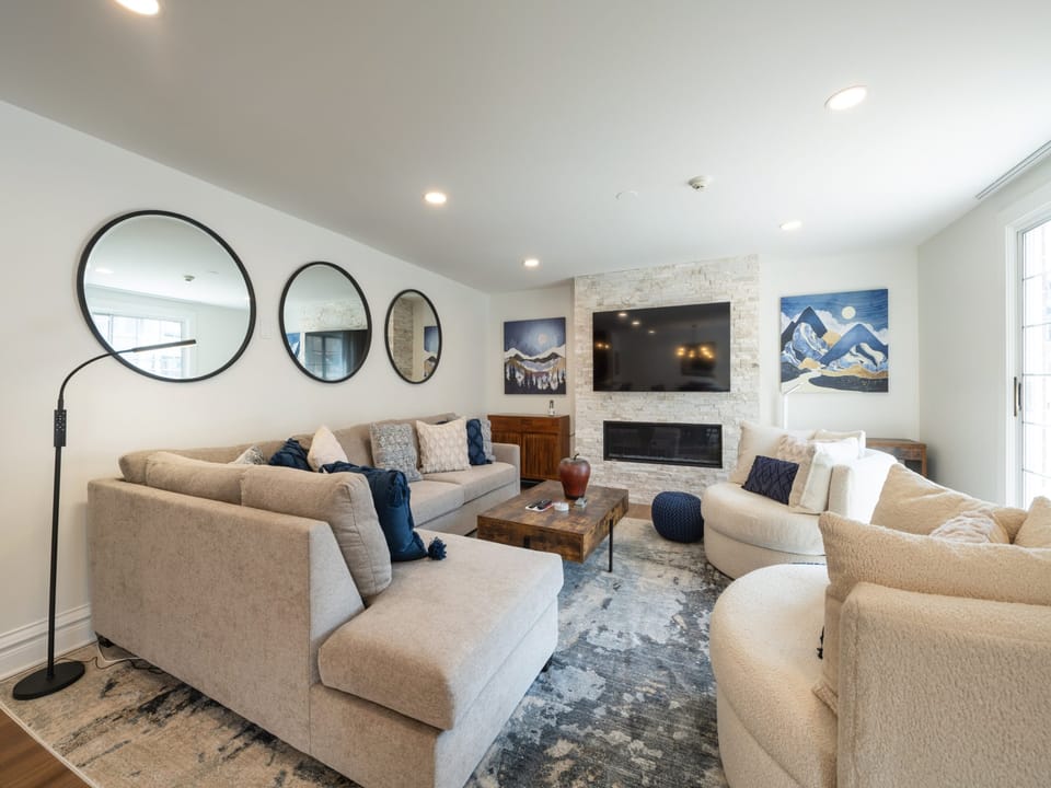 Park City Resort Lodging-Resort Plaza 5031-Living Room