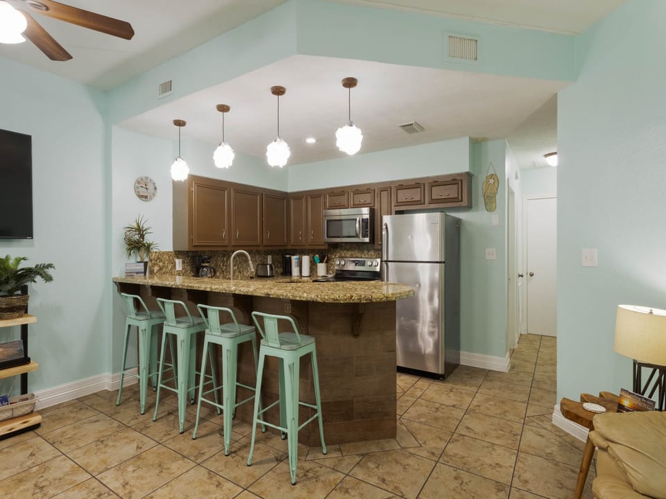Fully stocked kitchen equipped with your essentials needed to prepare a home cooked meal!