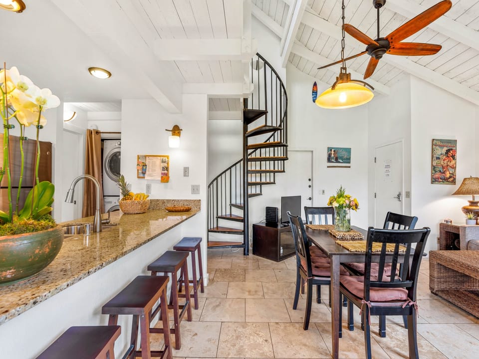 Kitchen & Dining Room