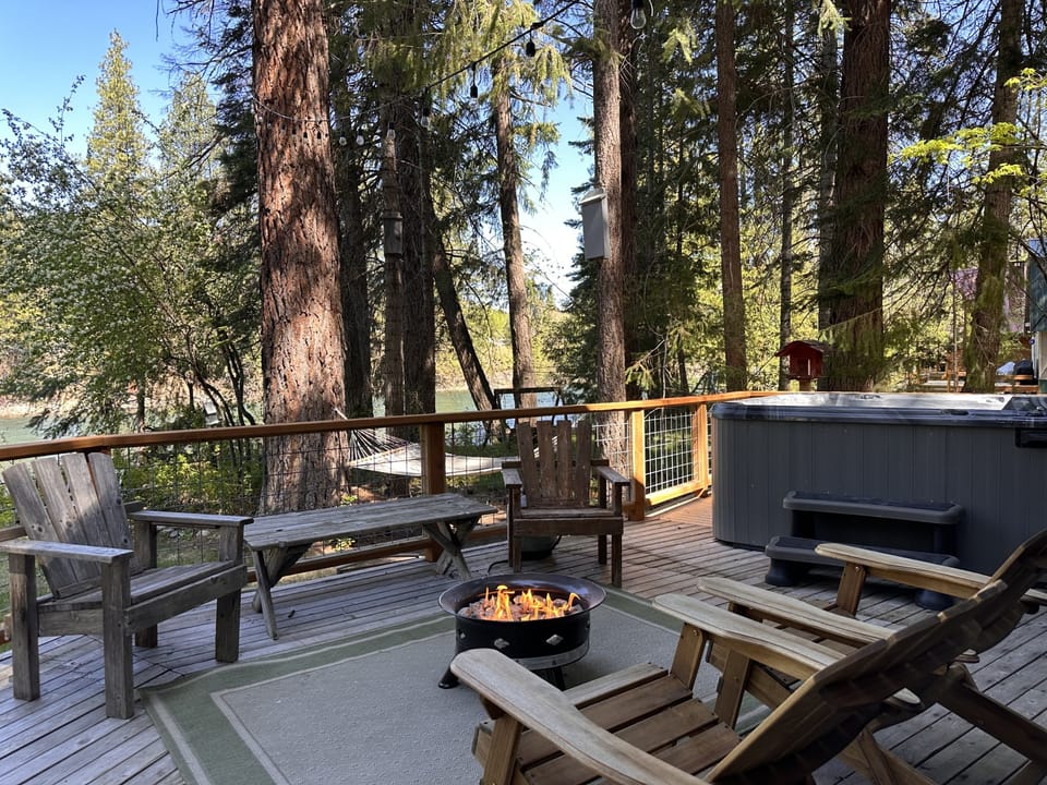 Outdoor Seating and propane firepit