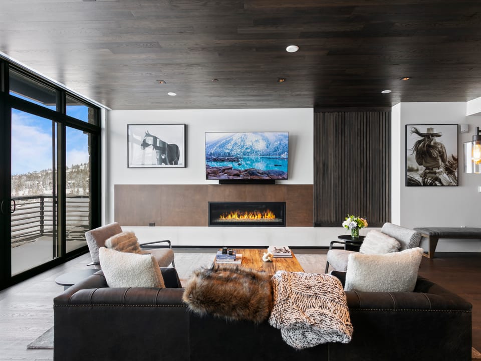 Argent at Deer Valley Resort - Three Bedroom Deluxe #103 Apartment in Park City