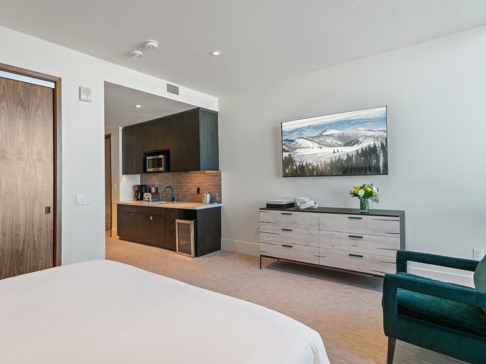 Argent at Deer Valley Resort - Hotel Room #105B Hotel in Park City