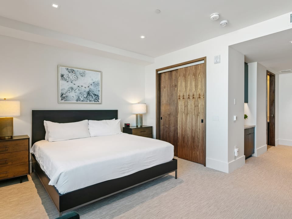 Argent at Deer Valley Resort - Hotel Room #105B Hotel in Park City