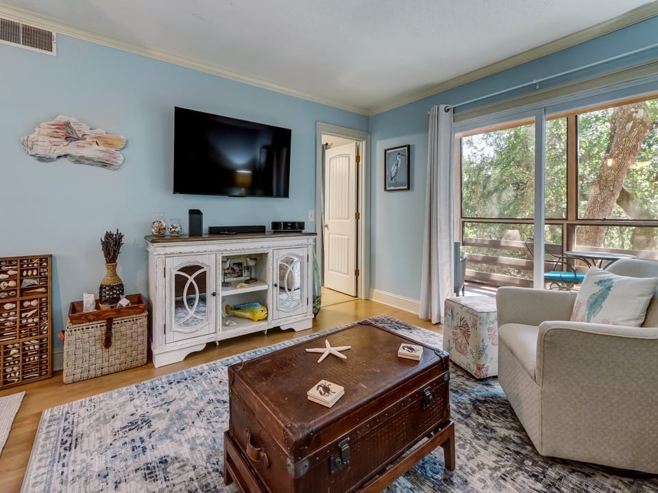 Living Room/TV