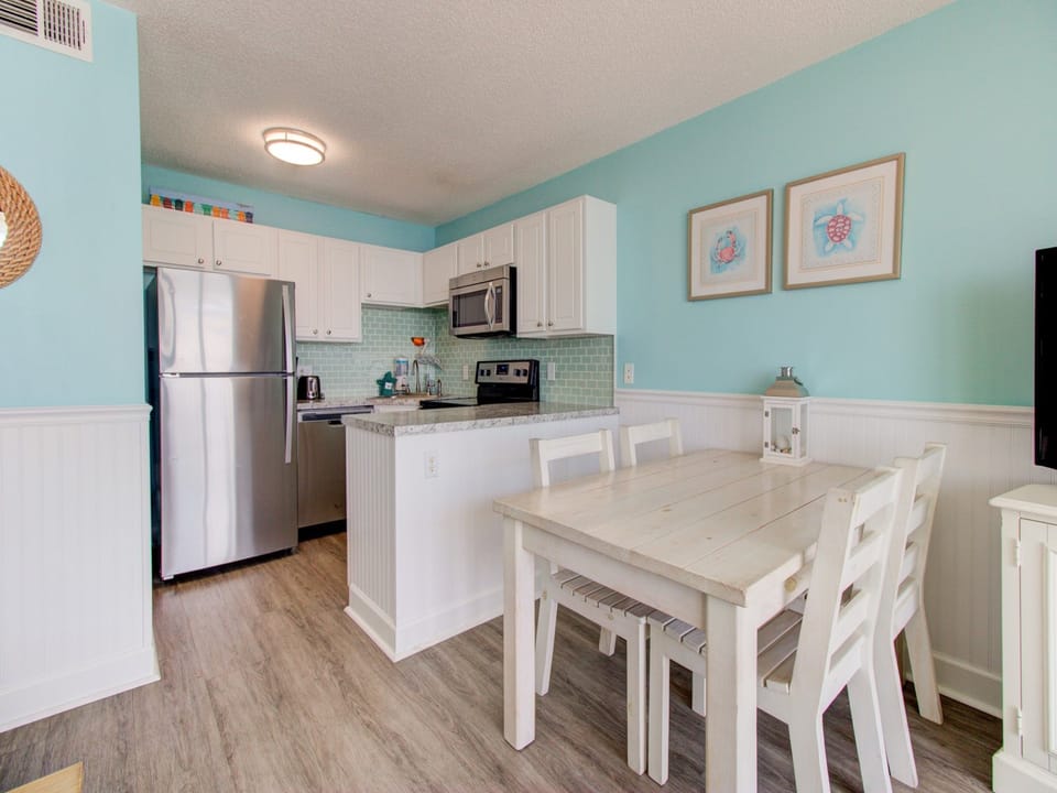 Atlantic Towers 1106-print-010-015-KitchenEating Area-4200x2760-300dpi