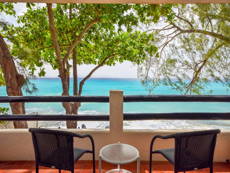 Amazing endless ocean views