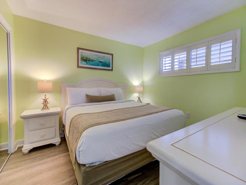 Atlantic Towers 609-large-014-042-Bedroom-1500x986-72dpi